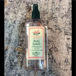 RARE VINTAGE BATH & BODY WORKS FLOWERING HERBS!